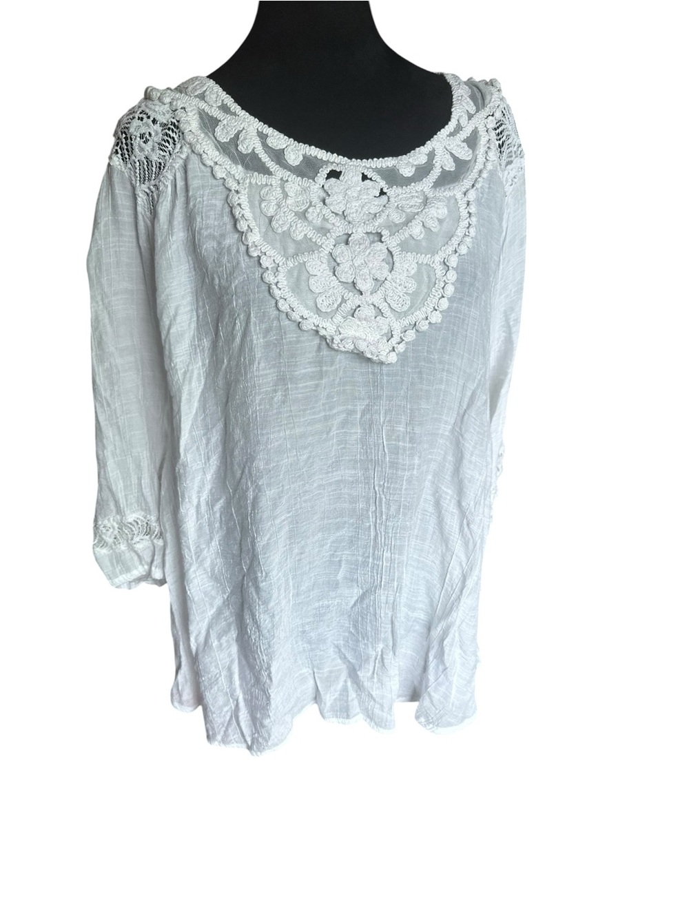 Bobeau White Embroidered Tunic Top - Size 2X - Good Condition